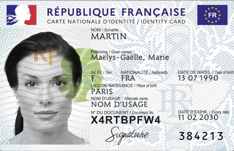 tirage photo d'identite à voiron photographe à voiron pour photos d'dentité aux normes agréees par l'ANTS, type carte nationale d'identité